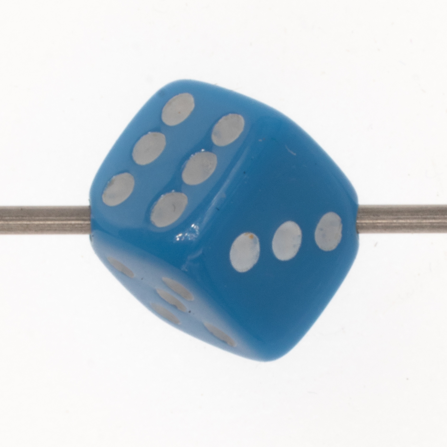 8mm Würfelperle  - hellblau / weiß  Satt, 