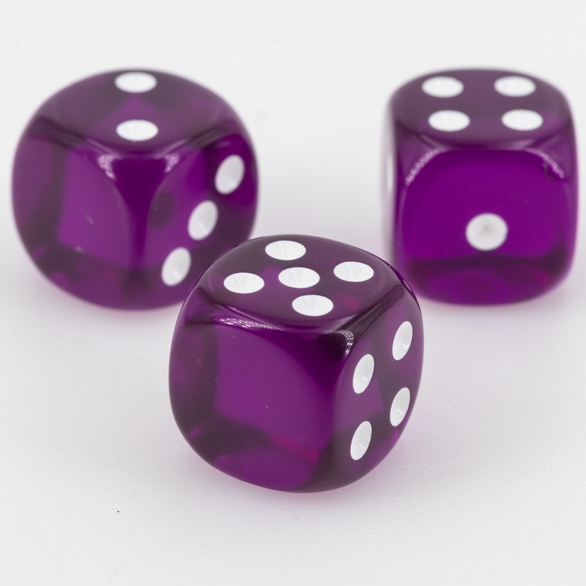 16mm Würfel in Lila / weiß Transparent ohne "6"