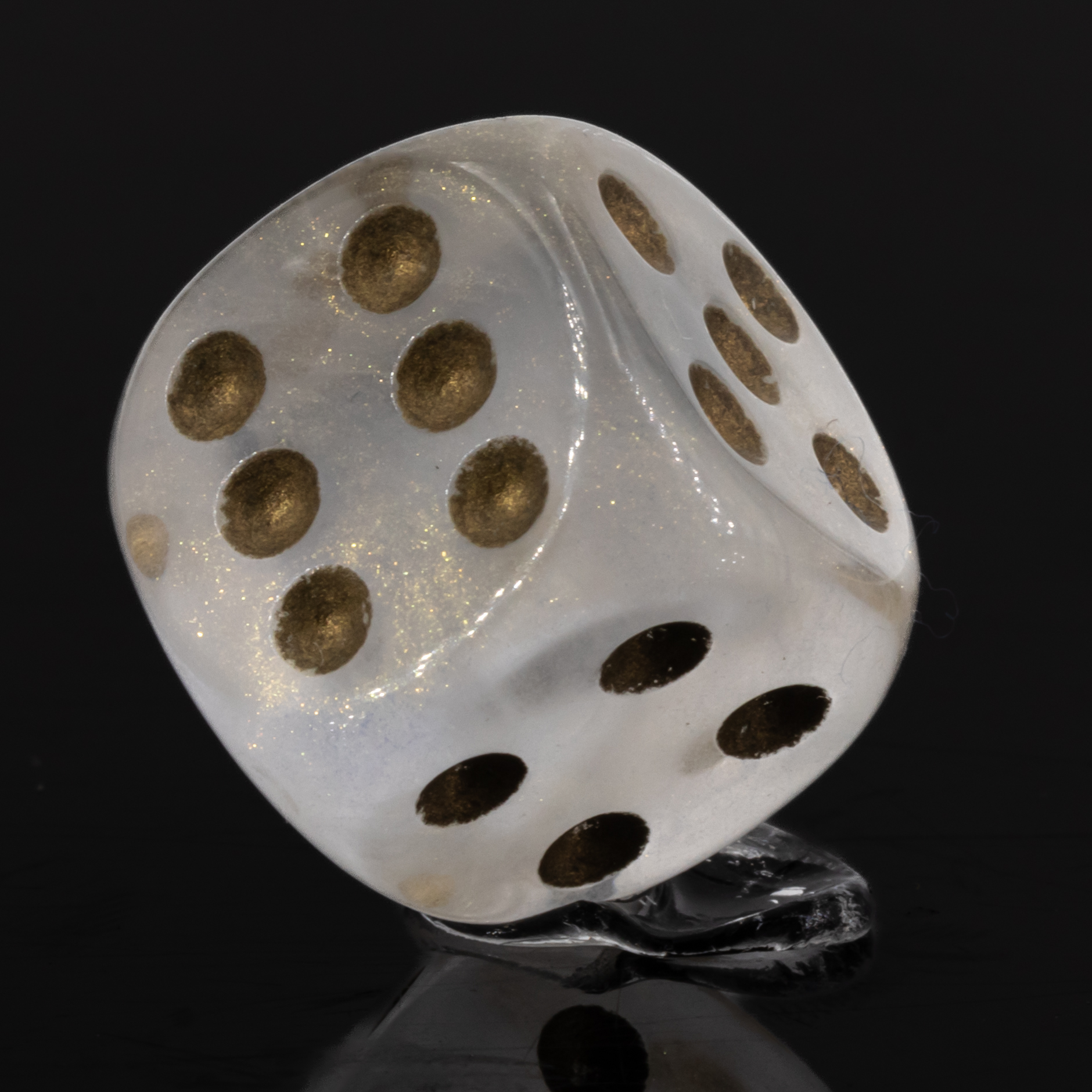 16mm Würfel in goldstaub / gold Transparent, Opal, Glitter, Seide