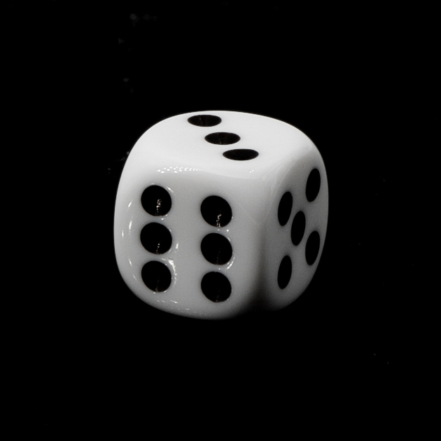 14mm Würfel in weiss / schwarz Satt