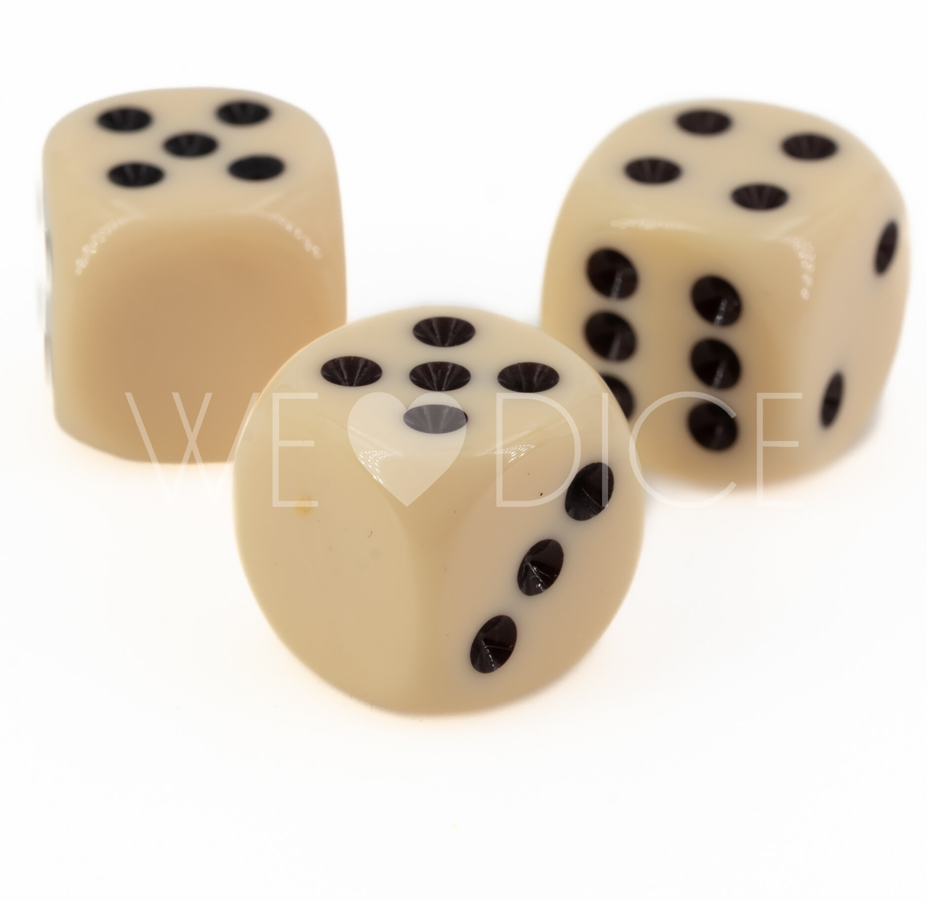 16mm Würfel in elfenbein / schwarz Satt ohne "1"