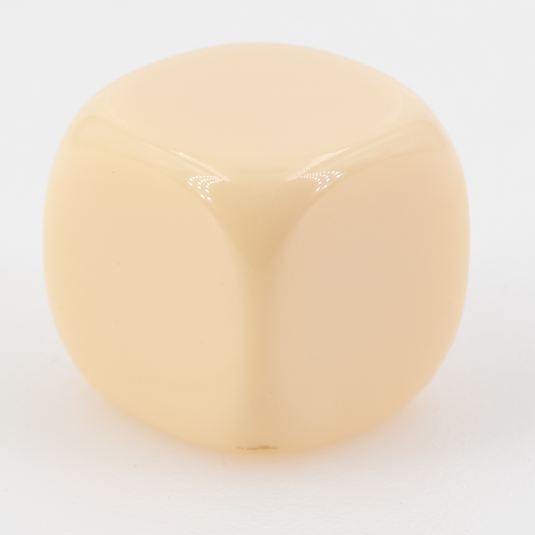 16mm Blanko Würfel in elfenbein Satt