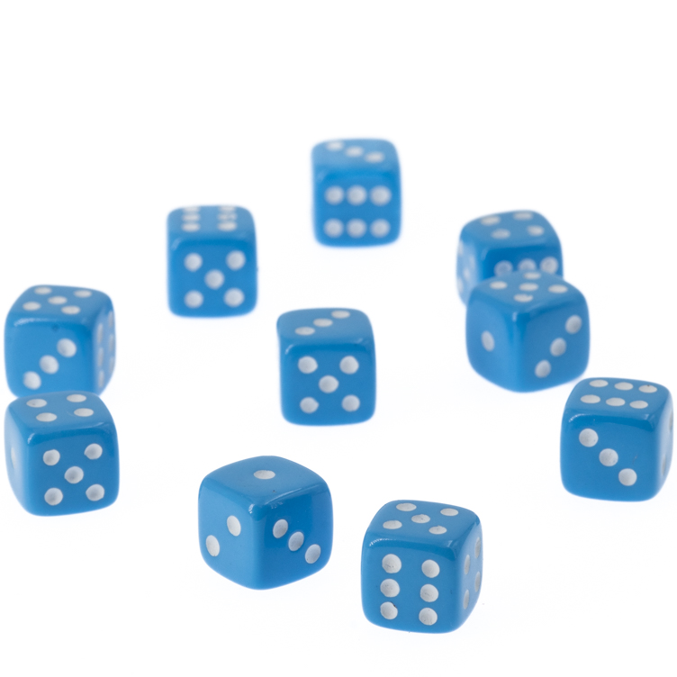5mm Würfel in hellblau / weiß Satt