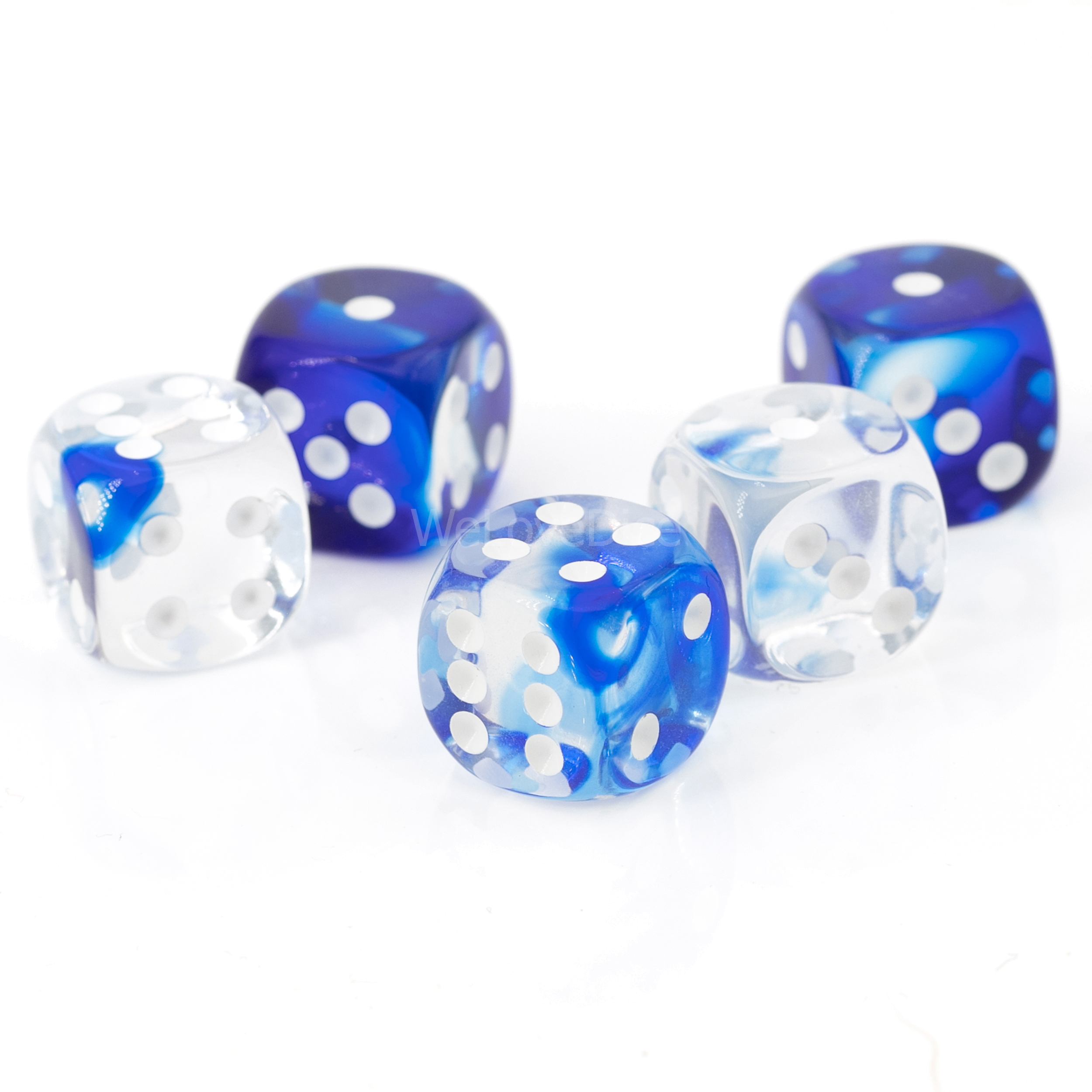 16mm Würfel in kristall blau  / weiß 2-Ton