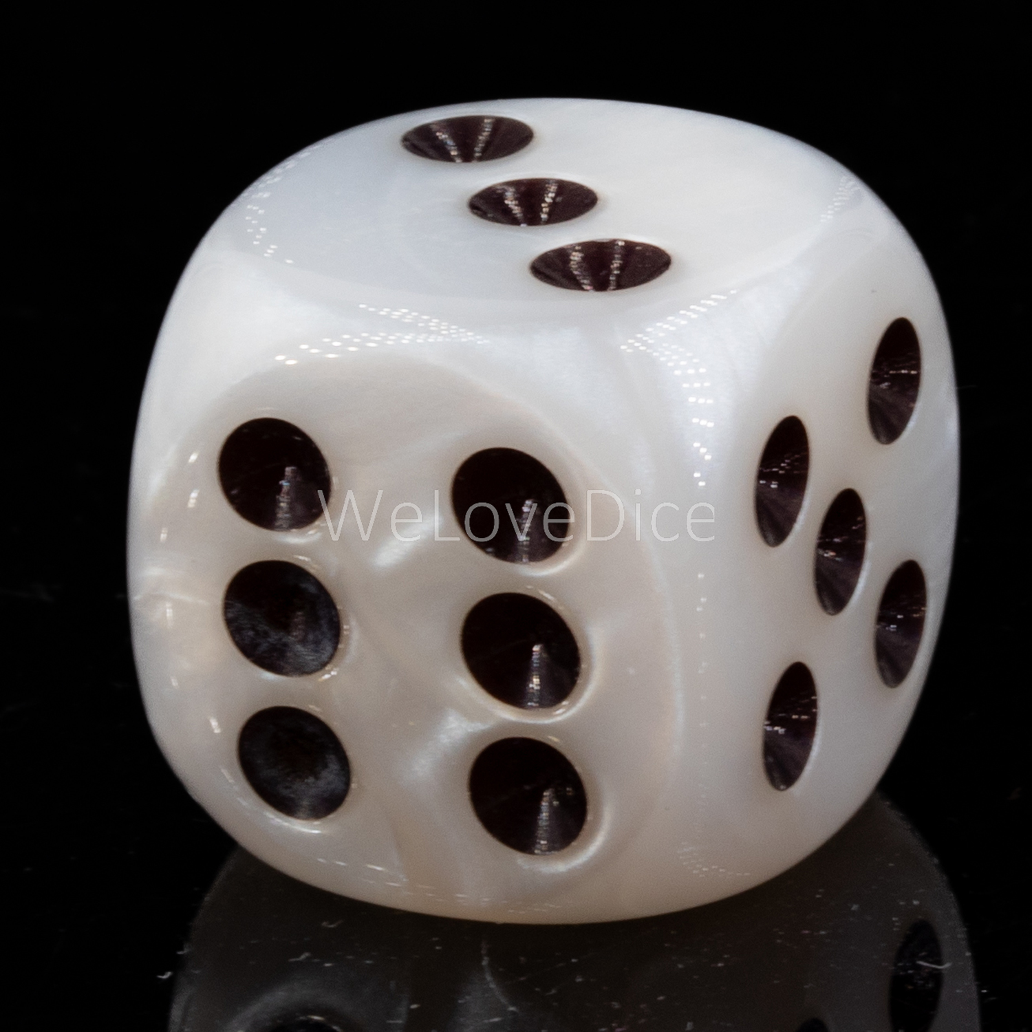 10mm Würfel in weiß / schwarz Seide