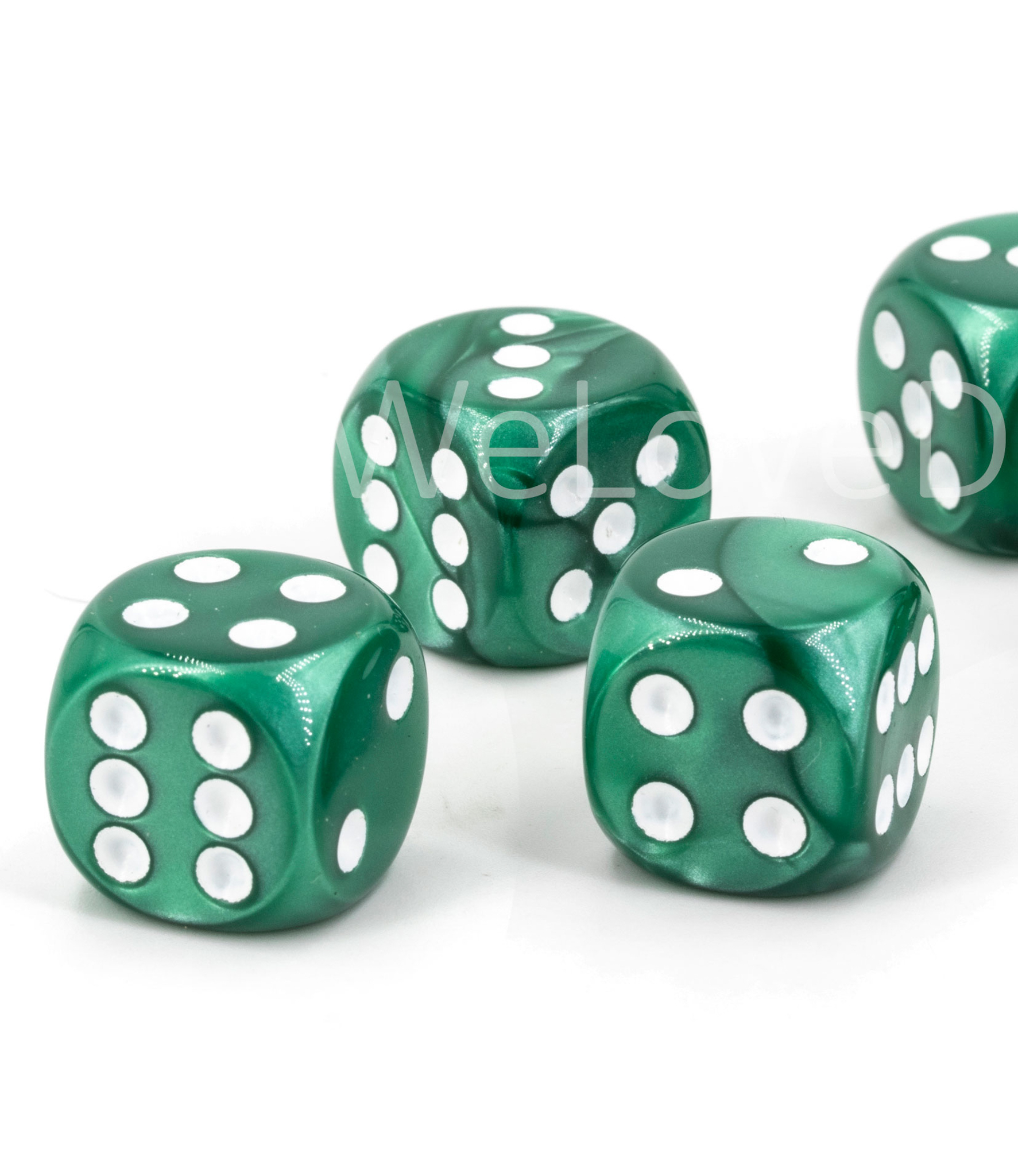 20mm Würfel in grün / weiß Seide