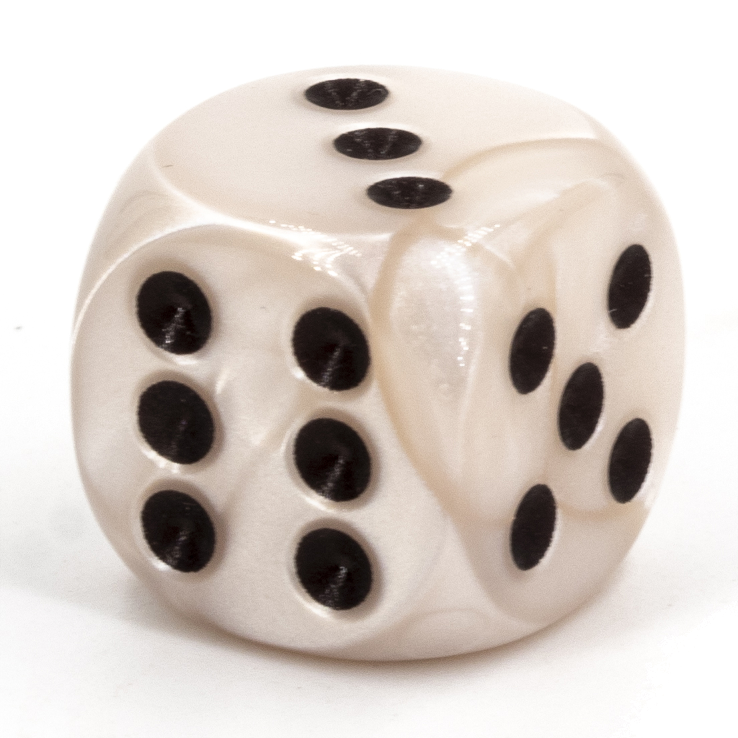 20mm Würfel in puderbeige / schwarz Seide