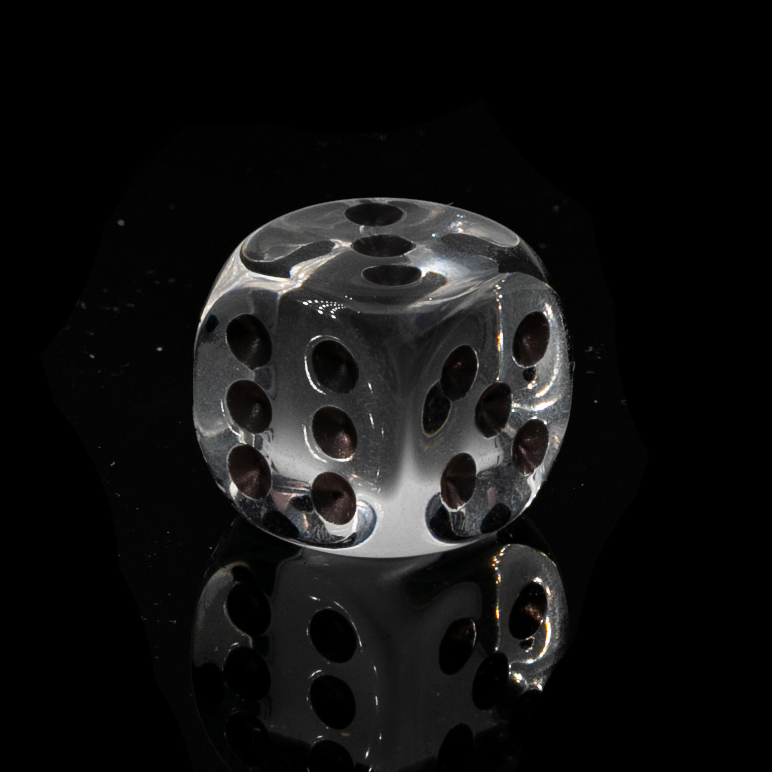 14mm Würfel in glasklar transparent / schwarz Transparent