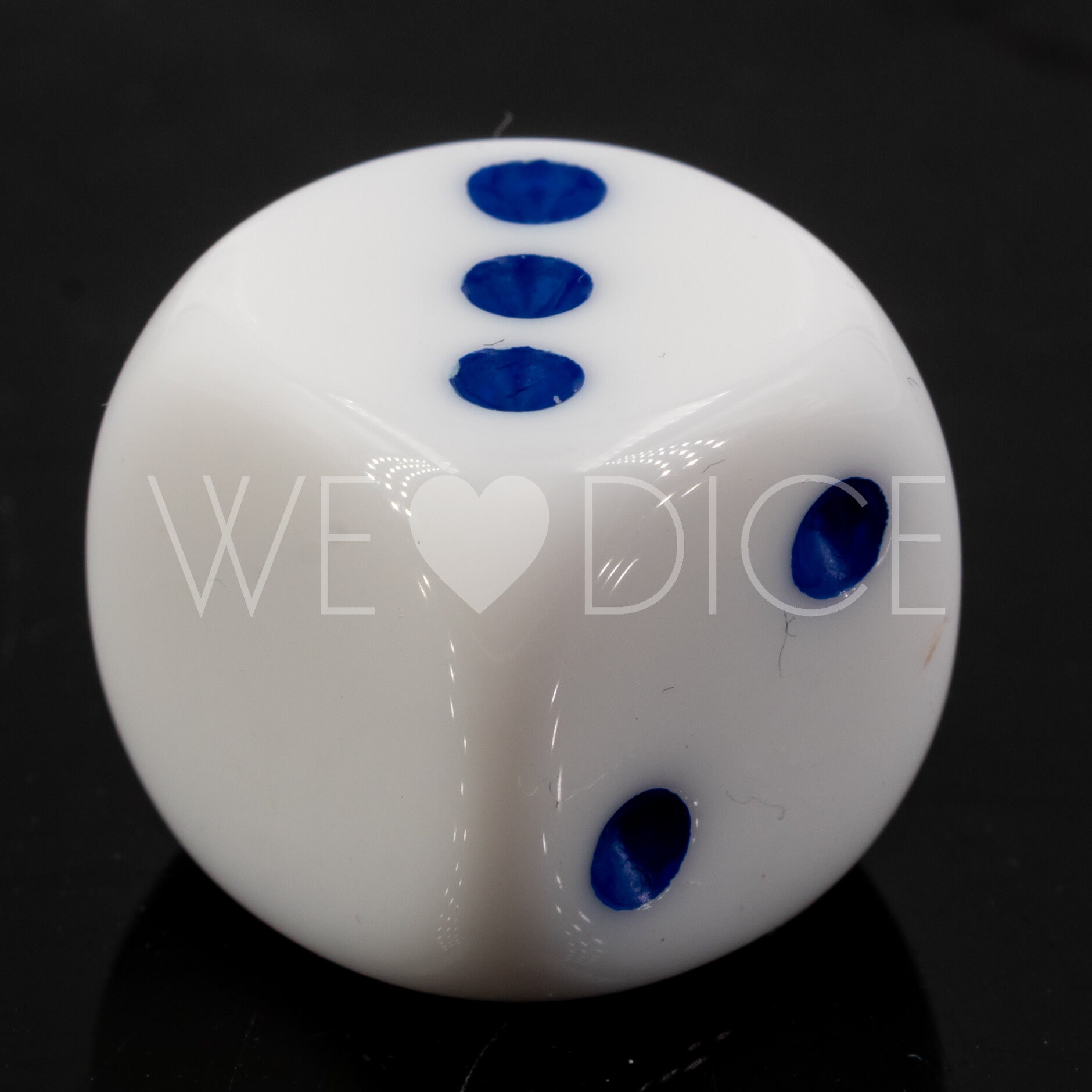 16mm Würfel in weiss / blau Satt ohne "1"